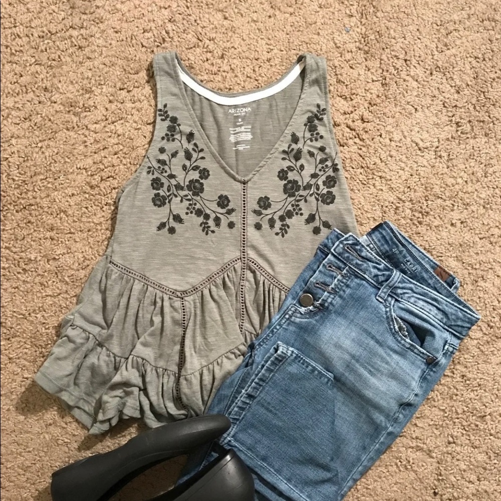 Women’s Ruffled Tank Top